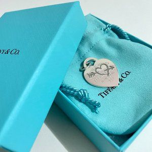 Tiffany&Co. Return To Tiffany RTT Heart Arrow Large Heart Tag Charm Pendant
